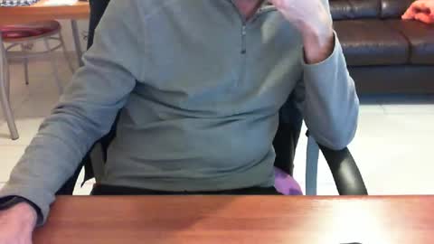 Snapshot of didonc chatting on 02.14.26 didonc from france..... online show from 02.14.26