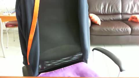 Snapshot of didonc chatting on 02.15.26 didonc from france..... online show from 02.15.26