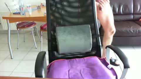 Snapshot of didonc chatting on 05.19.26 didonc from france..... online show from 05.19.26