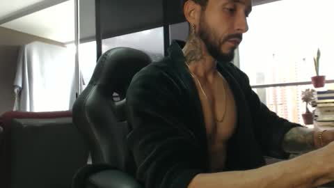 Snapshot of diehgoo_ortega chatting on 10.24.25 Diego Ortega online show from 10.24.25