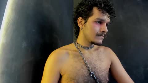 diemond_latinx98 online show from 12.22.25