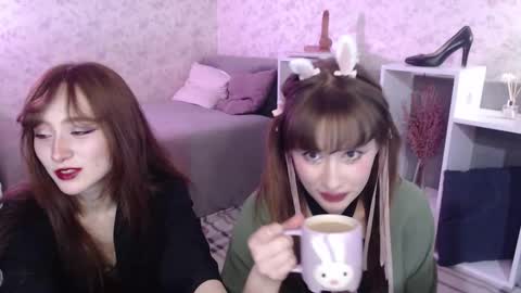 Hi im Alice 3 Im usualy online 03-10 or 17-21 UTC0 online show from 01.08.26