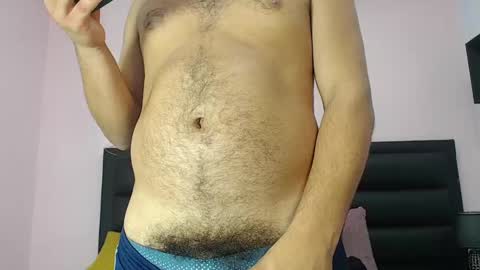 Snapshot of diiego_xxx chatting on 02.05.25 diiego_xxx online show from 02.05.25