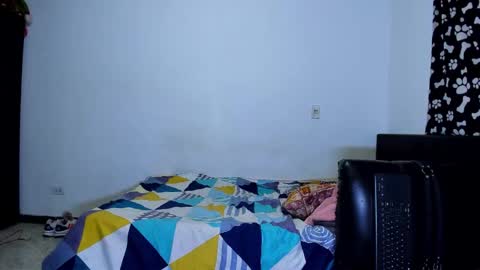 Snapshot of diiego_xxx chatting on 10.11.25 diiego_xxx online show from 10.11.25