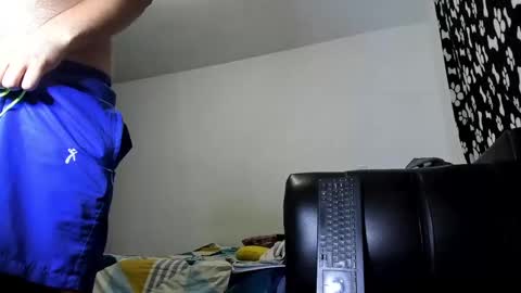 Snapshot of diiego_xxx chatting on 10.23.25 diiego_xxx online show from 10.23.25