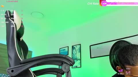 Snapshot of dilam_alfonzo chatting on 12.29.24 Dilan online show from 12.29.24