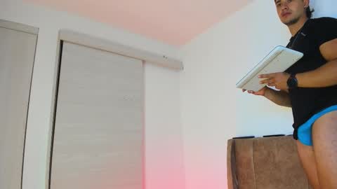 Dilan Coy online show from 12.20.25