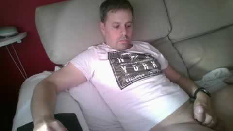 Snapshot of dili999 chatting on 10.06.25 dili999 online show from 10.06.25