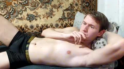 Snapshot of dimastyzzz chatting on 01.07.25 Dimetriusen online show from 01.07.25