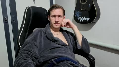 Snapshot of dimastyzzz chatting on 01.24.25 Dimetriusen online show from 01.24.25