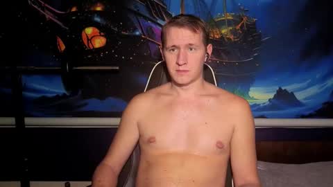 Snapshot of dimastyzzz chatting on 11.22.25 Dimetriusen online show from 11.22.25