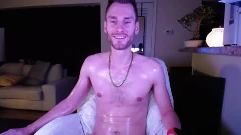 Meechii online show from 02.10.25