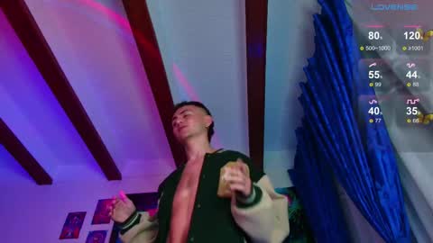 Julian Independent Model online show from 03.08.25