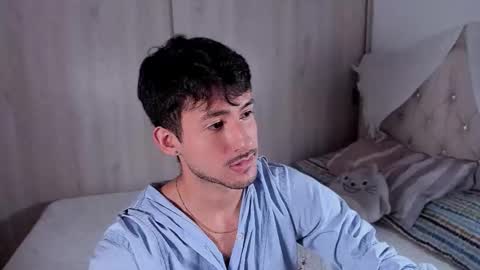 Snapshot of dimitri_targaryen chatting on 10.21.25 Fabian online show from 10.21.25