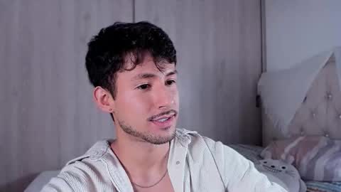 Snapshot of dimitri_targaryen chatting on 10.22.25 Fabian online show from 10.22.25