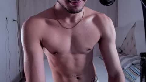 Snapshot of dimitri_targaryen chatting on 10.25.25 Fabian online show from 10.25.25