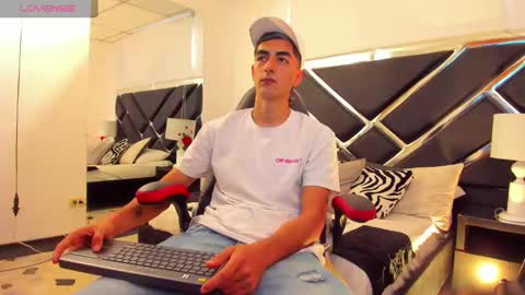 Cristian online show from 12.28.24