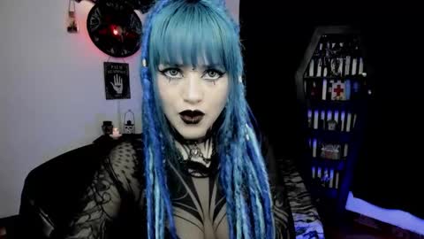 Snapshot of dimmuanddarkness chatting on 01.11.26 dimmuanddarkness online show from 01.11.26