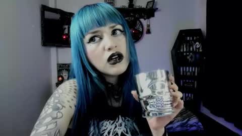 Snapshot of dimmuanddarkness chatting on 02.20.26 dimmuanddarkness online show from 02.20.26