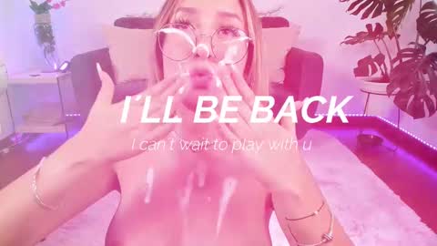 Snapshot of dina_ride chatting on 02.10.25 online show from 02.10.25