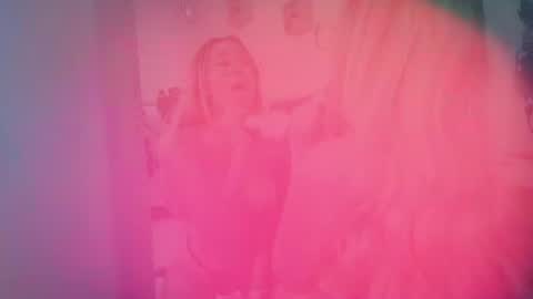 Snapshot of dina_ride chatting on 06.15.26 online show from 06.15.26