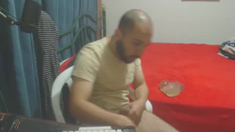 Snapshot of dinchtcams chatting on 01.24.25 Dincht online show from 01.24.25