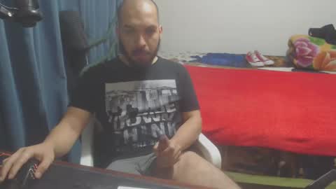 Snapshot of dinchtcams chatting on 03.05.25 Dincht online show from 03.05.25