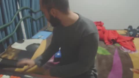 Snapshot of dinchtcams chatting on 09.29.25 Dincht online show from 09.29.25