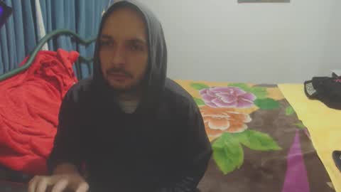 Snapshot of dinchtcams chatting on 11.17.25 Dincht online show from 11.17.25