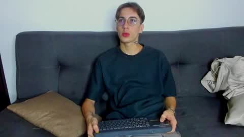 Snapshot of dio_star chatting on 12.05.25 Dio online show from 12.05.25