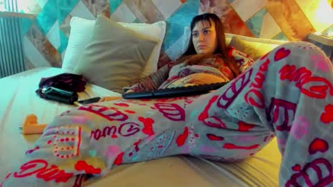 diosaelchat online show from 11.18.25