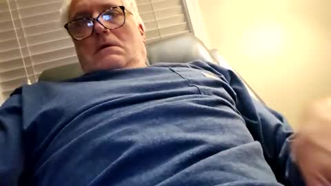 Snapshot of dirty69oldman chatting on 01.14.25 dirty69oldman online show from 01.14.25