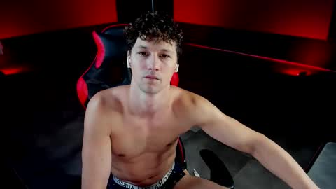 Snapshot of dirty_boss chatting on 09.17.25 dirty_boss online show from 09.17.25