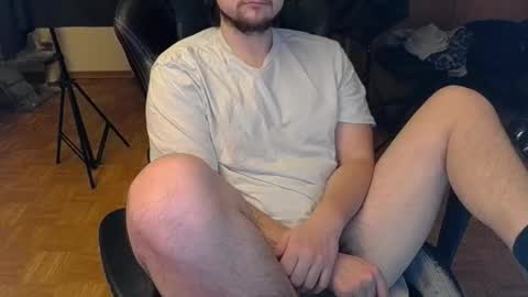 Snapshot of dirty_fun_boy chatting on 11.05.25 dirty_fun_boy online show from 11.05.25