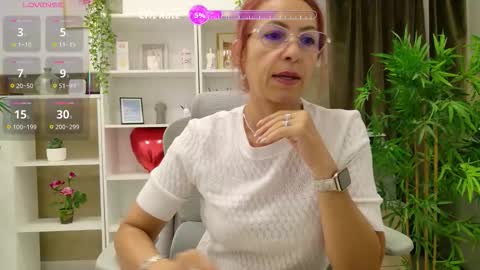 Snapshot of dirty_mature chatting on 09.14.25 dirty_mature online show from 09.14.25