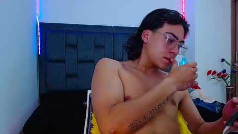 Snapshot of dirty_model chatting on 09.10.25 dirty model online show from 09.10.25