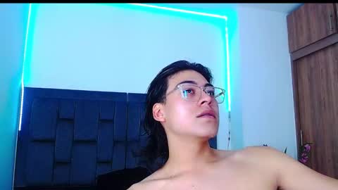 Snapshot of dirty_model chatting on 09.27.25 dirty model online show from 09.27.25