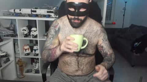 Snapshot of dirtybalws chatting on 01.29.25 Robert online show from 01.29.25