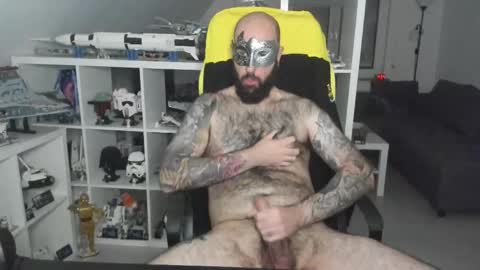 Snapshot of dirtybalws chatting on 10.17.25 Robert online show from 10.17.25