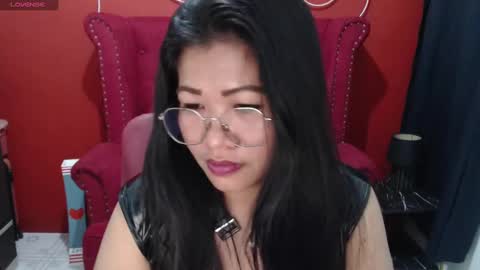 LatexQueen online show from 12.15.24