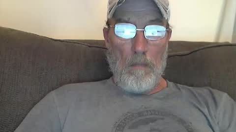 Snapshot of dirtynastyoldman chatting on 11.25.25 dirtynastyoldman online show from 11.25.25