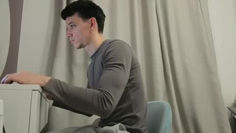 buy tokens with link  online show from 12.03.25