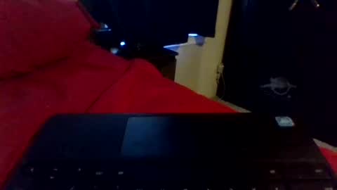 Snapshot of dirtywhite14 chatting on 10.10.25 dirtywhite14 online show from 10.10.25