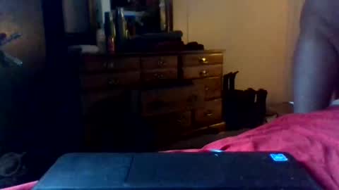 Snapshot of dirtywhite14 chatting on 11.27.25 dirtywhite14 online show from 11.27.25