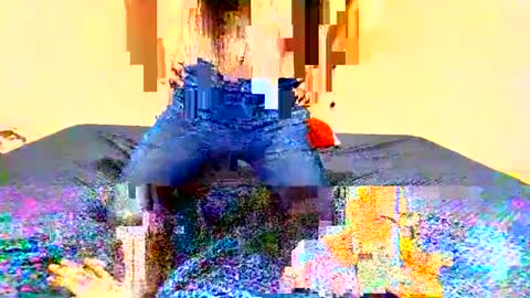 Snapshot of discreetlustx chatting on 12.10.24 ELI online show from 12.10.24