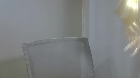 DitaMilton online show from 11.20.25