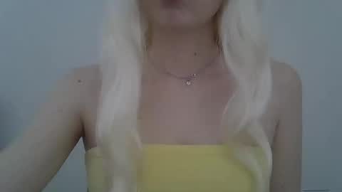 DitaMilton online show from 02.10.26