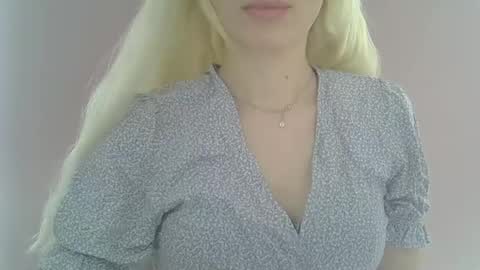 DitaMilton online show from 02.25.26