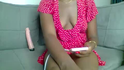 queen kinky online show from 04.18.26