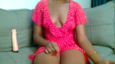 queen kinky online show from 05.15.26